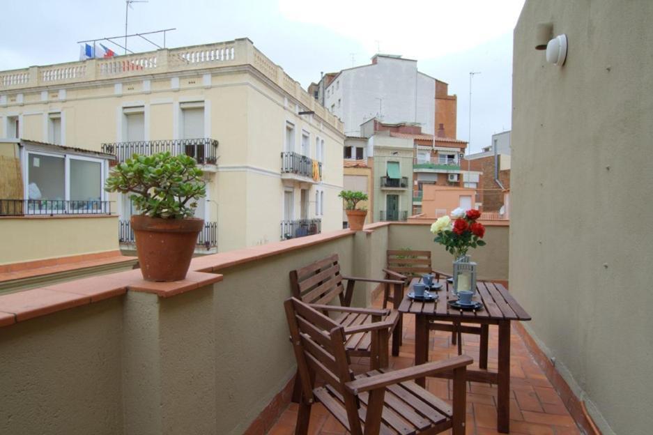 Homenfun Sants Station Barcelona Bagian luar foto